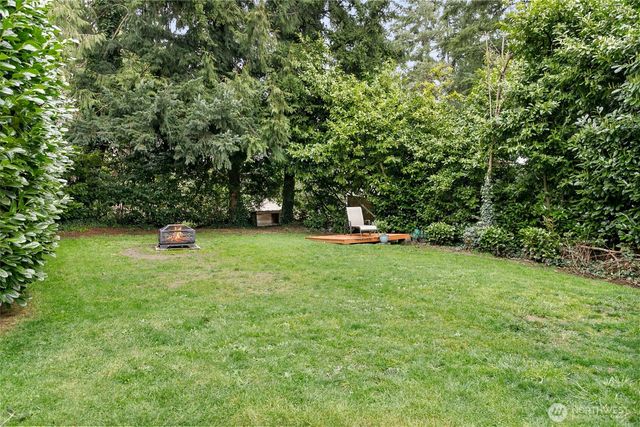 3704 W Arsenal Way, Bremerton, WA 98312