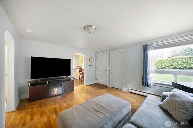 3704 W Arsenal Way, Bremerton, WA 98312