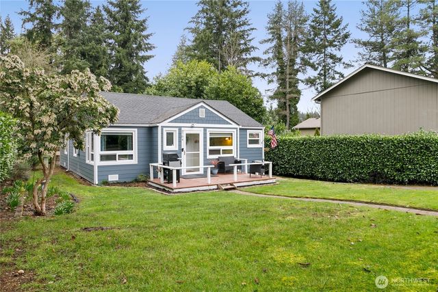 3704 W Arsenal Way, Bremerton, WA 98312