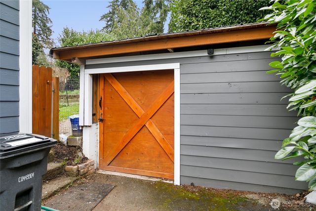 3704 W Arsenal Way, Bremerton, WA 98312