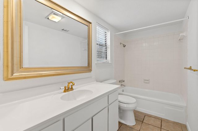 1108 Hi Stirrup 12, Horseshoe Bay, TX 78657