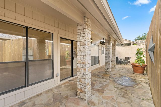 1108 Hi Stirrup 12, Horseshoe Bay, TX 78657