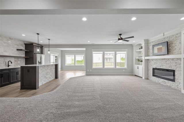 18043 Townsend Drive, Clive, IA 50325