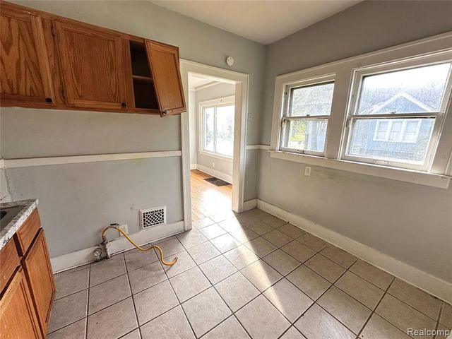 11741 Littlefield Street, Detroit, MI 48227