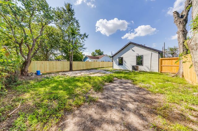 1106 11th Street, Galena Park, TX 77547