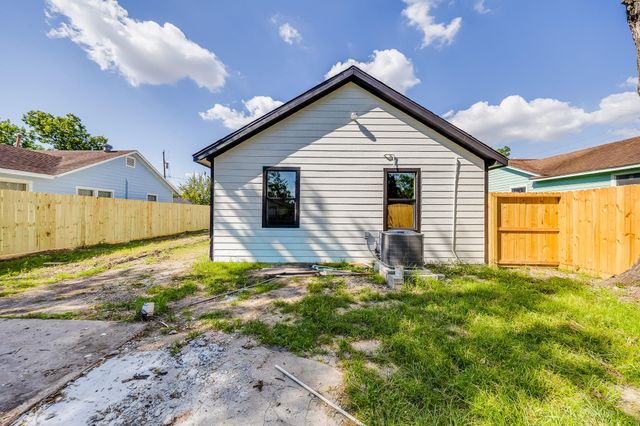 1106 11th Street, Galena Park, TX 77547