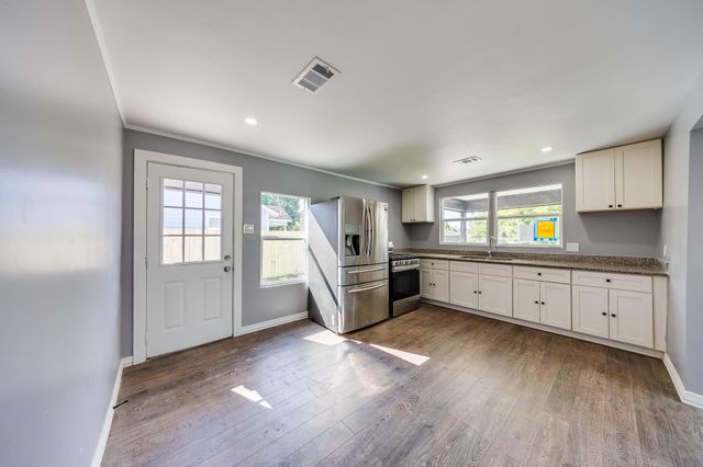 1106 11th Street, Galena Park, TX 77547