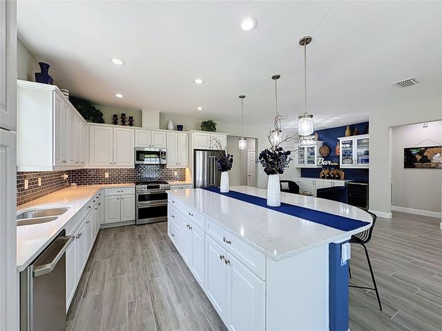 174 SILVER MAPLE ROAD, Groveland, FL 34736