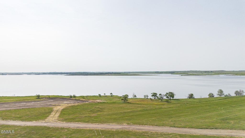 00 East 30 Drive, Medina, ND 58467 photo 5