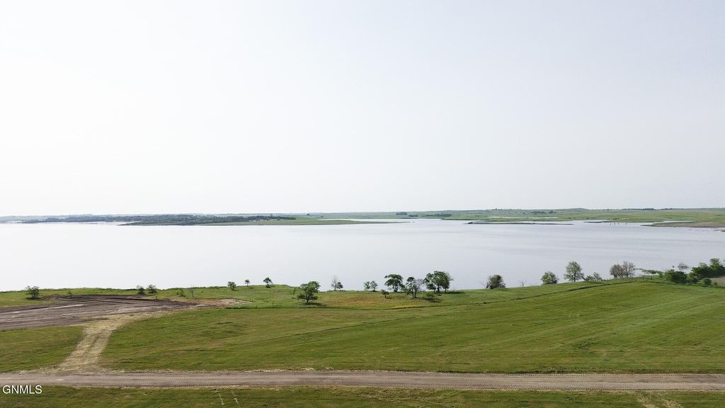 00 East 30 Drive, Medina, ND 58467 photo 6