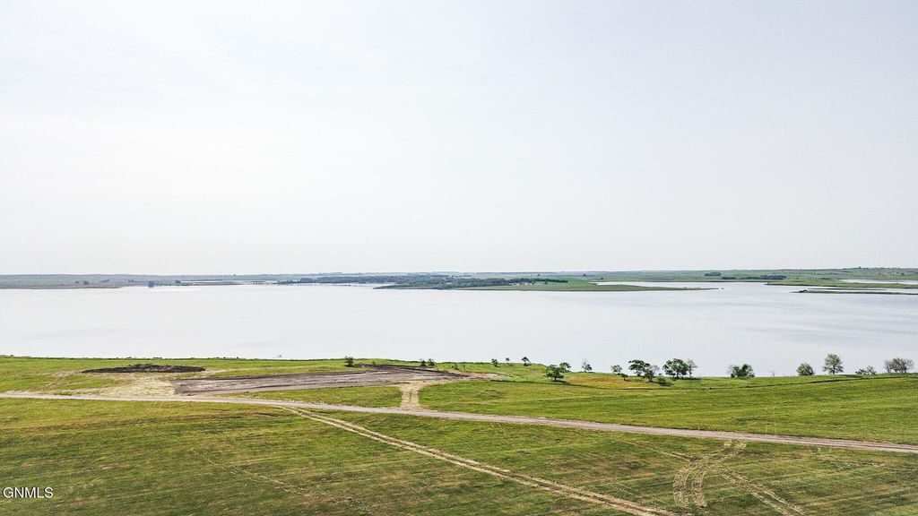 00 East 30 Drive, Medina, ND 58467 photo 8