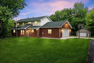 4698 Fox Lane NE, Iowa City, IA 52240