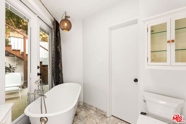 3744 Buena Park Drive, Studio City, CA 91604