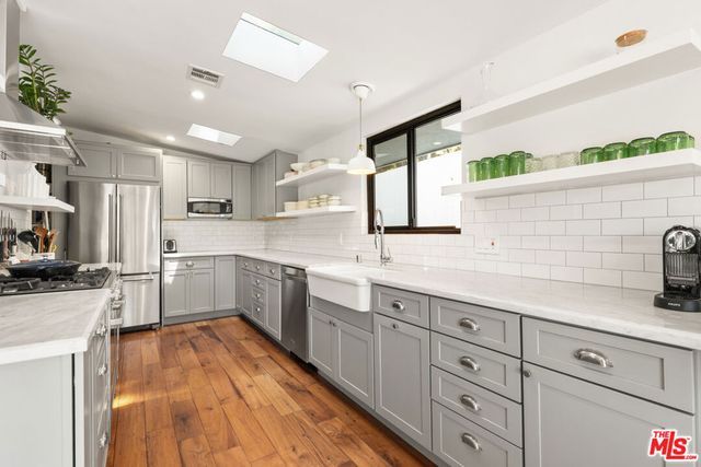3744 Buena Park Drive, Studio City, CA 91604
