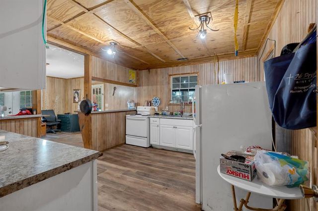 790 HUTCHINGS MOUNTAIN Road, Rockmart, GA 30153