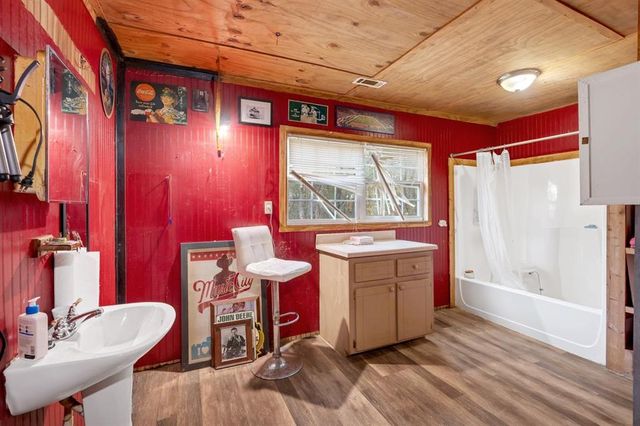 790 HUTCHINGS MOUNTAIN Road, Rockmart, GA 30153
