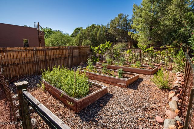 220 Concho Drive, Sedona, AZ 86351