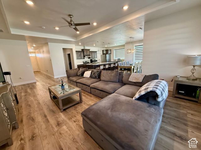 3068 W 4475 S, Roy, UT 84067