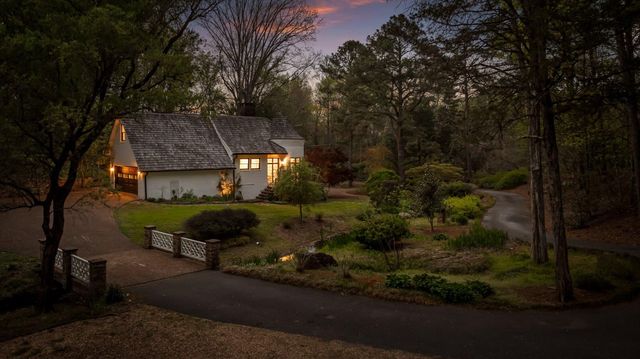 590 Springhill Dr, NE, Cleveland, TN 37312