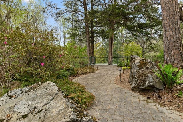 590 Springhill Dr, NE, Cleveland, TN 37312