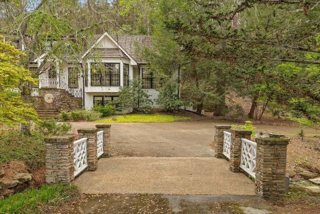 590 Springhill Dr, NE, Cleveland, TN 37312