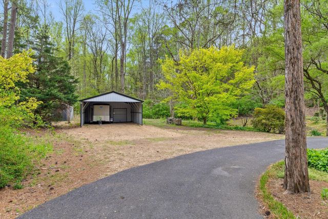 590 Springhill Dr, NE, Cleveland, TN 37312