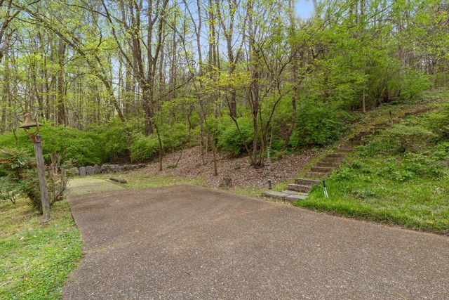 590 Springhill Dr, NE, Cleveland, TN 37312