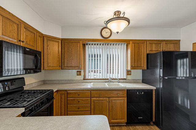 218 Mastodon Drive, Ingleside, IL 60041
