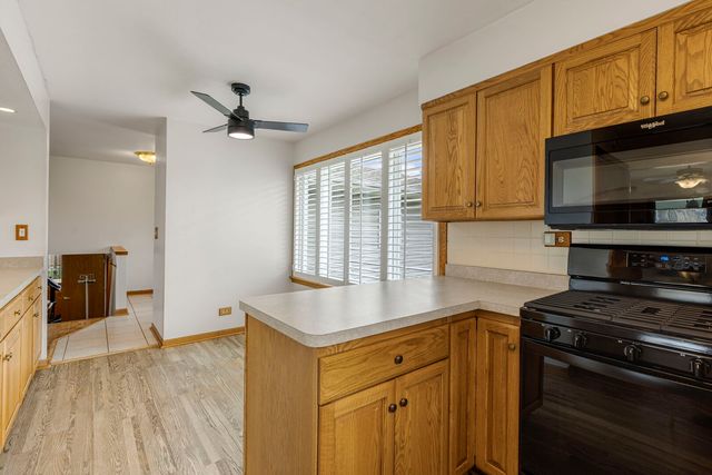 218 Mastodon Drive, Ingleside, IL 60041