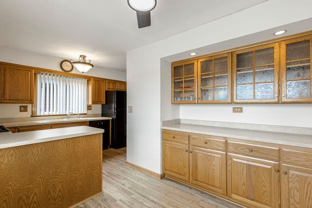 218 Mastodon Drive, Ingleside, IL 60041