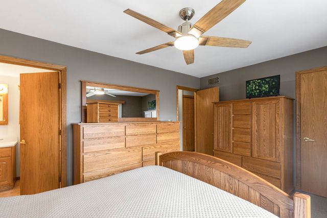 218 Mastodon Drive, Ingleside, IL 60041