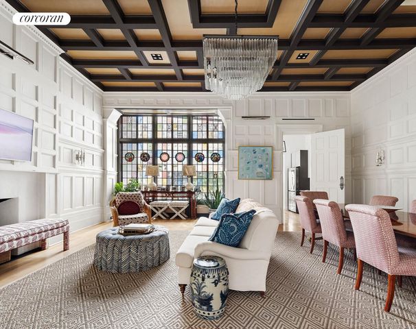 9 E 82ND Street, New York City, NY 10028