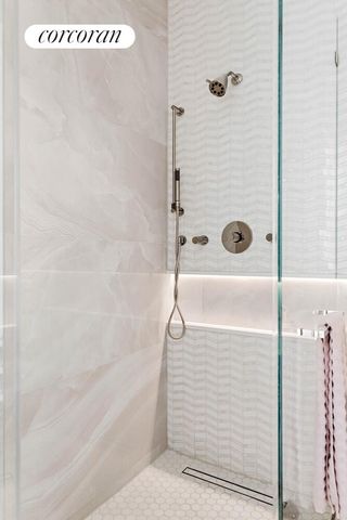 9 E 82ND Street, New York City, NY 10028