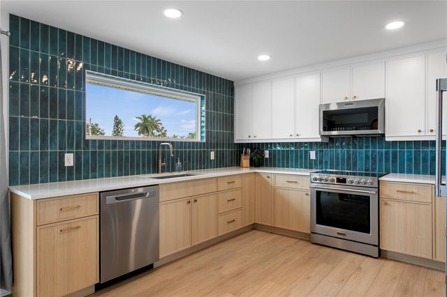 503 JANICE PLACE, Indian Rocks Beach, FL 33785