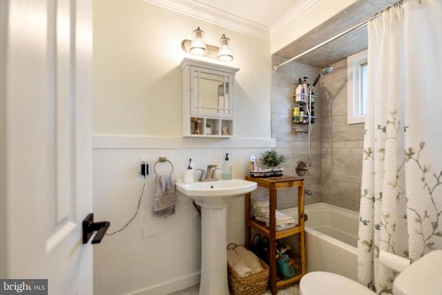 1801 N HILLS AVE, Willow Grove, PA 19090