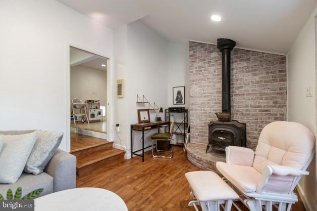 1801 N HILLS AVE, Willow Grove, PA 19090