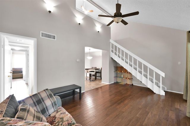 12900 Walden Road 904, Montgomery, TX 77356