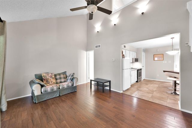 12900 Walden Road 904, Montgomery, TX 77356
