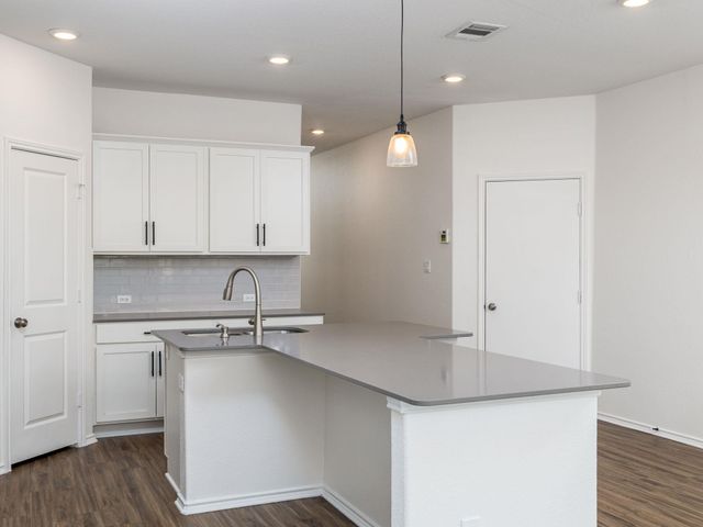 145 Blue Blaze TRL, Georgetown, TX 78628