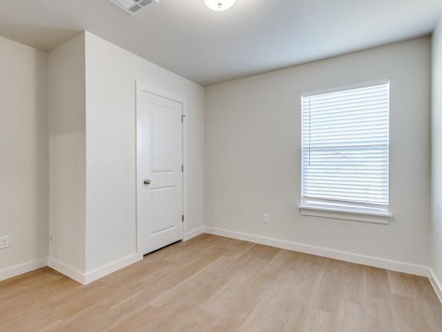 1702 Highland Loop, Guthrie, OK 73044