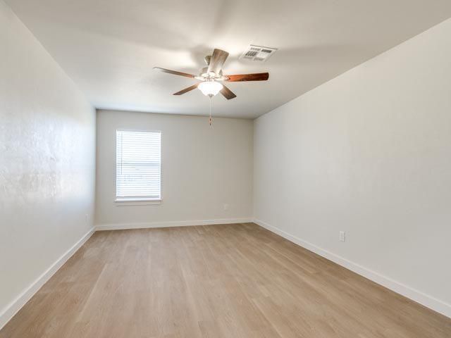 1702 Highland Loop, Guthrie, OK 73044