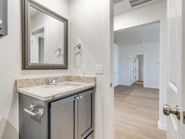 1702 Highland Loop, Guthrie, OK 73044