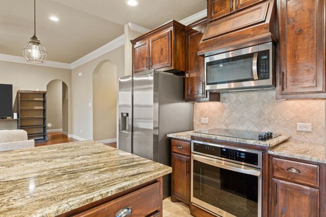 1684 Laramie Lane, Burleson, TX 76028