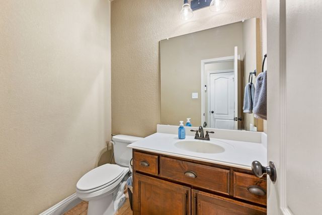 1684 Laramie Lane, Burleson, TX 76028