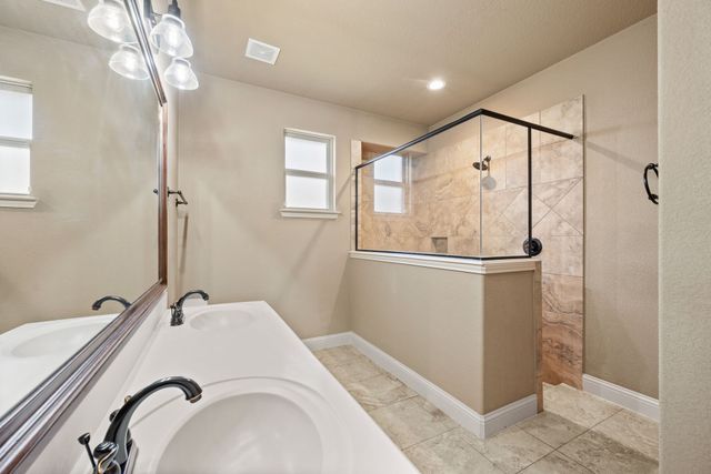 1684 Laramie Lane, Burleson, TX 76028