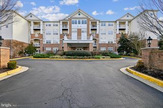 2605 CHAPEL LAKE DR #212, Gambrills, MD 21054