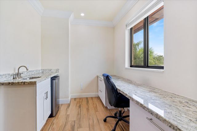 301 SANDALWOOD Lane, Boca Raton, FL 33487