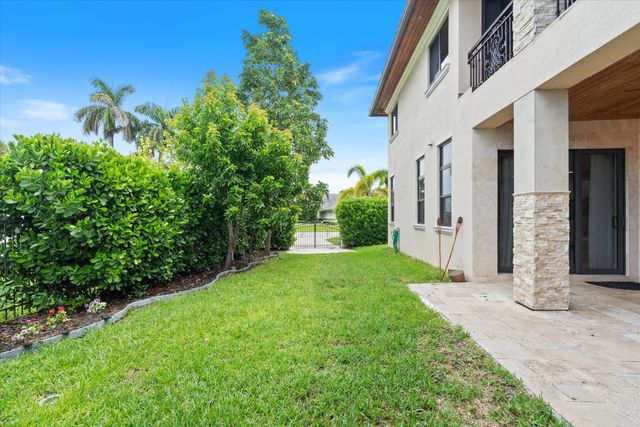 301 SANDALWOOD Lane, Boca Raton, FL 33487