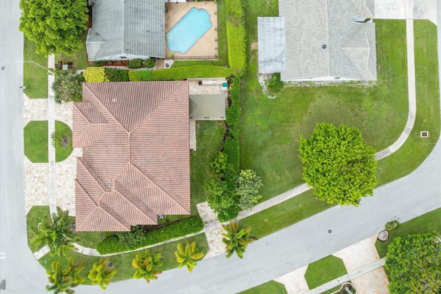 301 SANDALWOOD Lane, Boca Raton, FL 33487