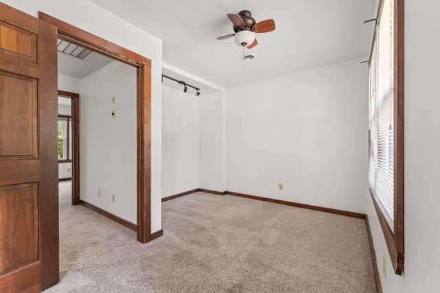 2377 South Hilton Avenue, Springfield, MO 65807
